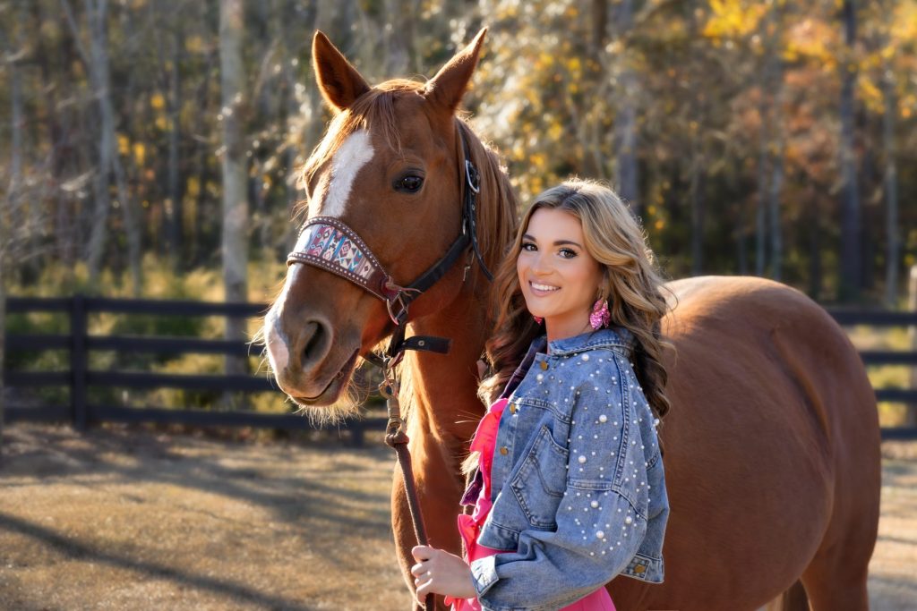 senior girl with horse, senior photographer